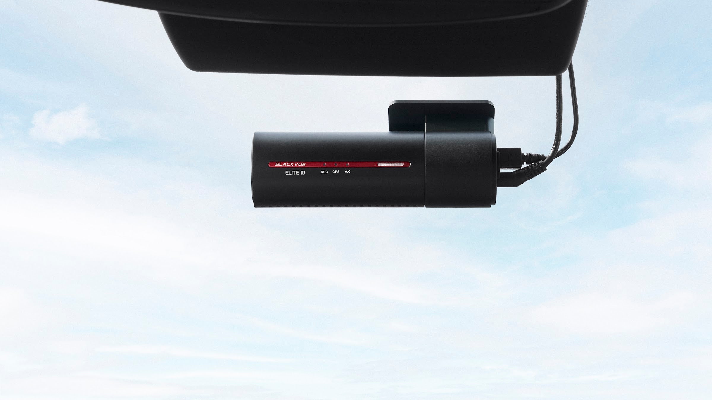 Dash cam mounted cleanly on a windscreen — what is a dash cam beginner's guide
