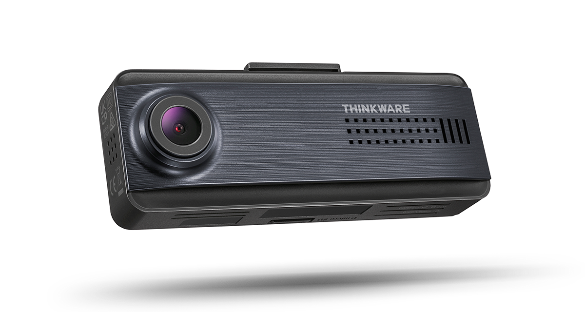 Thinkware Q200 front and rear cameras