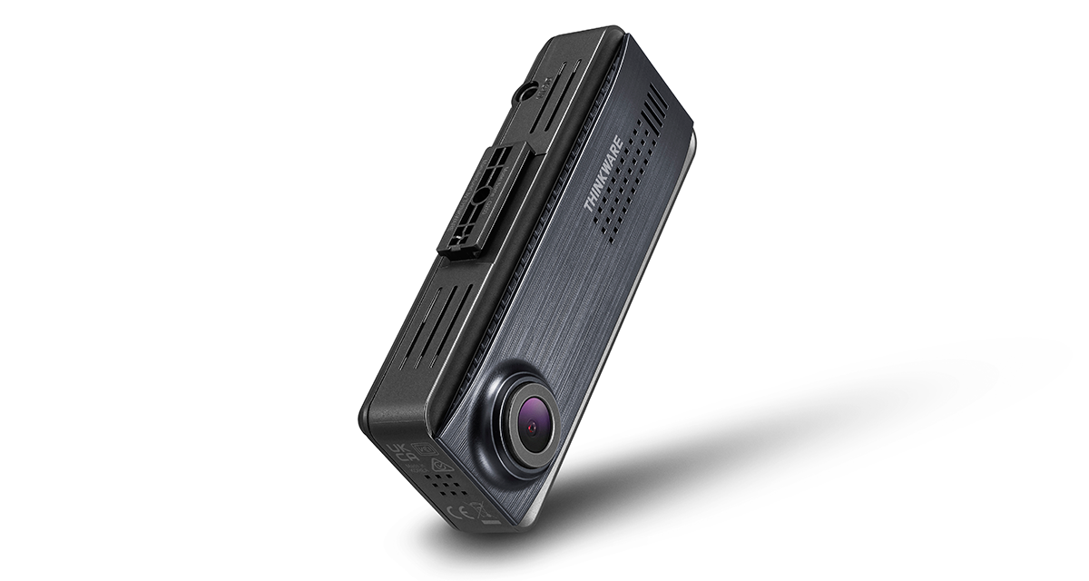 Thinkware Q200 compact design
